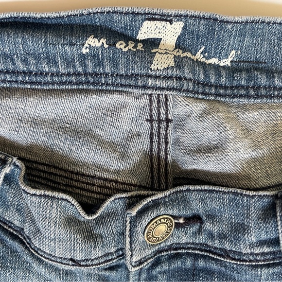 7 Seven for All Mankind Cropped Jeans -Low Rise -Size 30 - Picture 3 of 11
